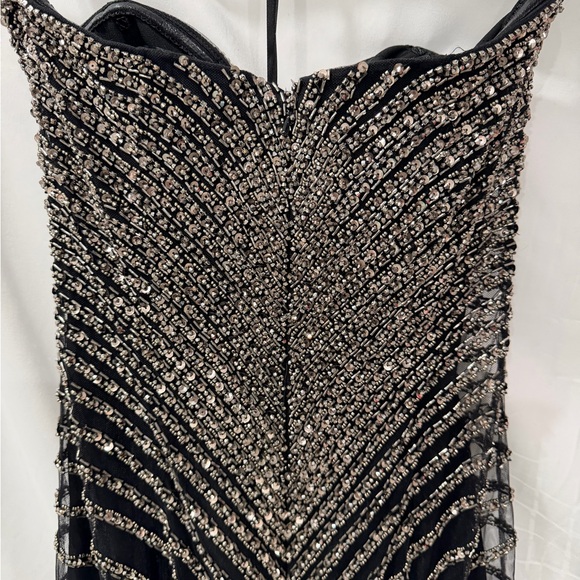 Pronovias Black Strapless Dress with Silver - Atos style 48- Beading size 4 - Picture 8 of 15